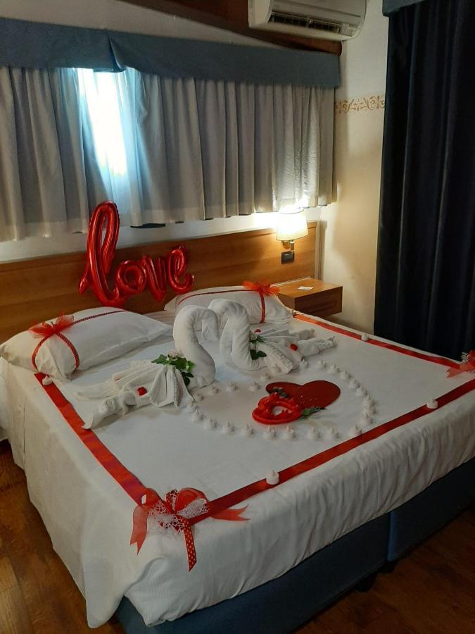 Hotel Aurora Wellness & Spa Tivoli Terme Dış mekan fotoğraf